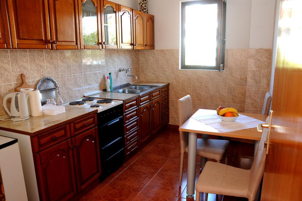 Guest House Smajlaga Ulcinj Bagian luar foto