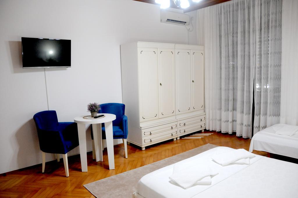 Guest House Smajlaga Ulcinj Bagian luar foto