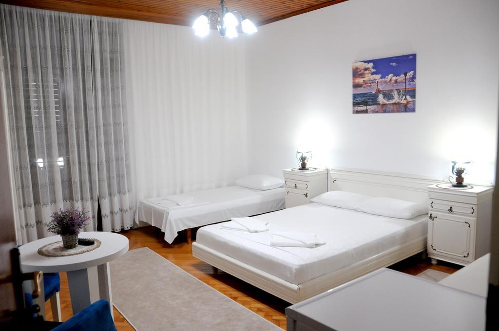 Guest House Smajlaga Ulcinj Bagian luar foto